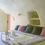 Santorini Oasis- Cave House Fira (Santorini)