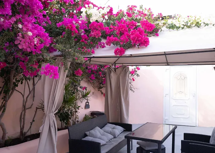 Santorini Oasis- Cave House Nyaraló Fíra