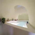Nyaraló Santorini Oasis- Cave House *