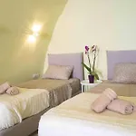 Santorini Oasis- Cave House Nyaraló Fíra