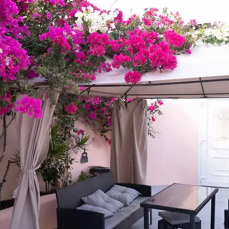 Santorini Oasis- Cave House Nyaraló Fíra
