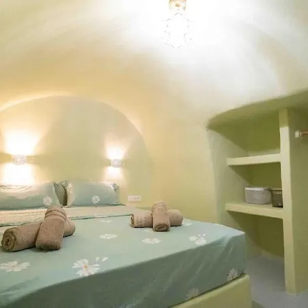 別荘 Santorini Oasis- Cave House サントリーニ