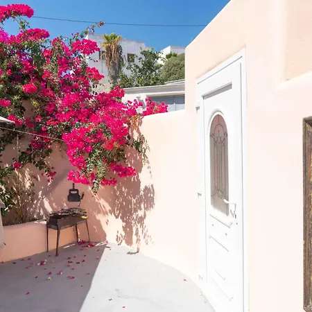 בית נופש Santorini Oasis- Cave House