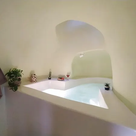 Holiday home Santorini Oasis- Cave House *