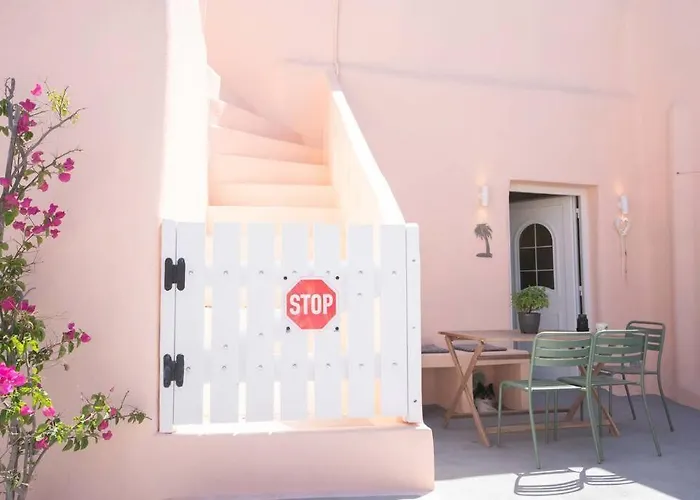 Santorini Oasis- Cave House *