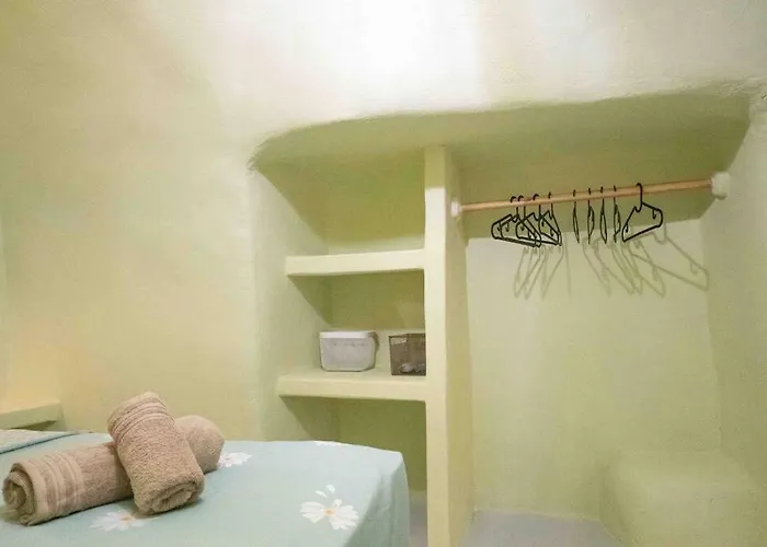 Santorini Oasis- Cave House