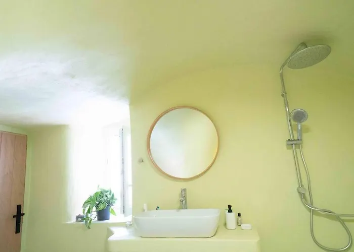 Дом отдыха Santorini Oasis- Cave House Тира