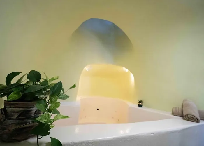 Santorini Oasis- Cave House Дом отдыха