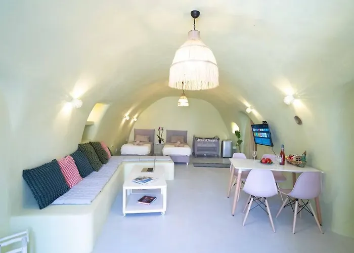 Santorini Oasis- Cave House Dom wakacyjny Fira (Santorini)